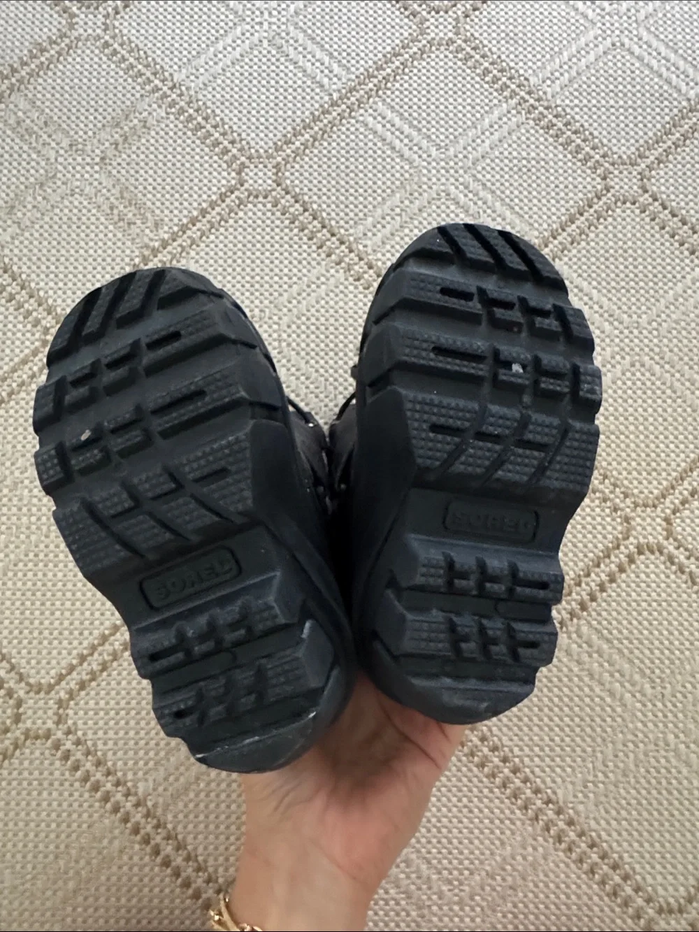 Sorel Kids' Black Insulated Winter Snow Boots, size 8toddler-in great shape! EUC